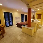 Hotel Quinta Las Alondras